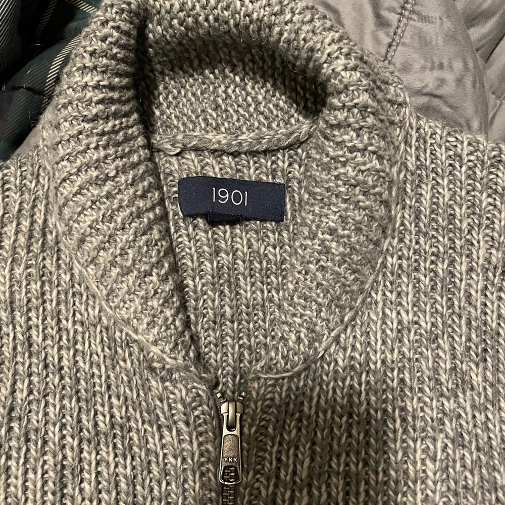 Full zip grey cardigan